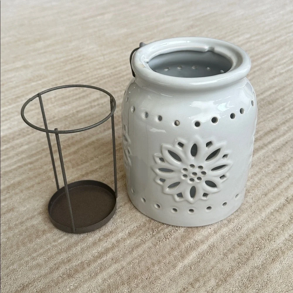 Ceramic White Lantern Flower Cutout Barrel Handle Candle Holder Insert